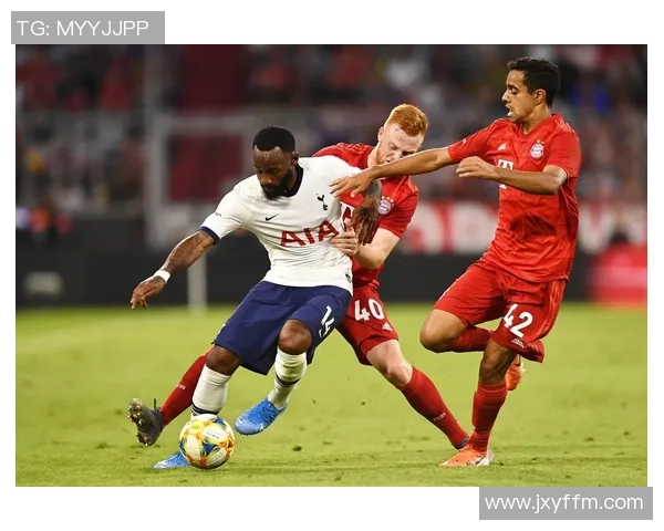 热刺与拜仁在奥迪杯的激烈对决展现足球魅力与战术智慧